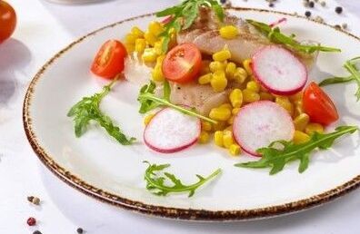 cod fillet with corn - a Mediterranean diet dish