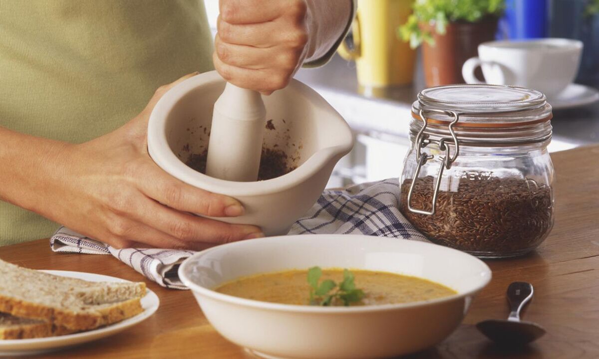 Adding flaxseed to soups for good bowel function
